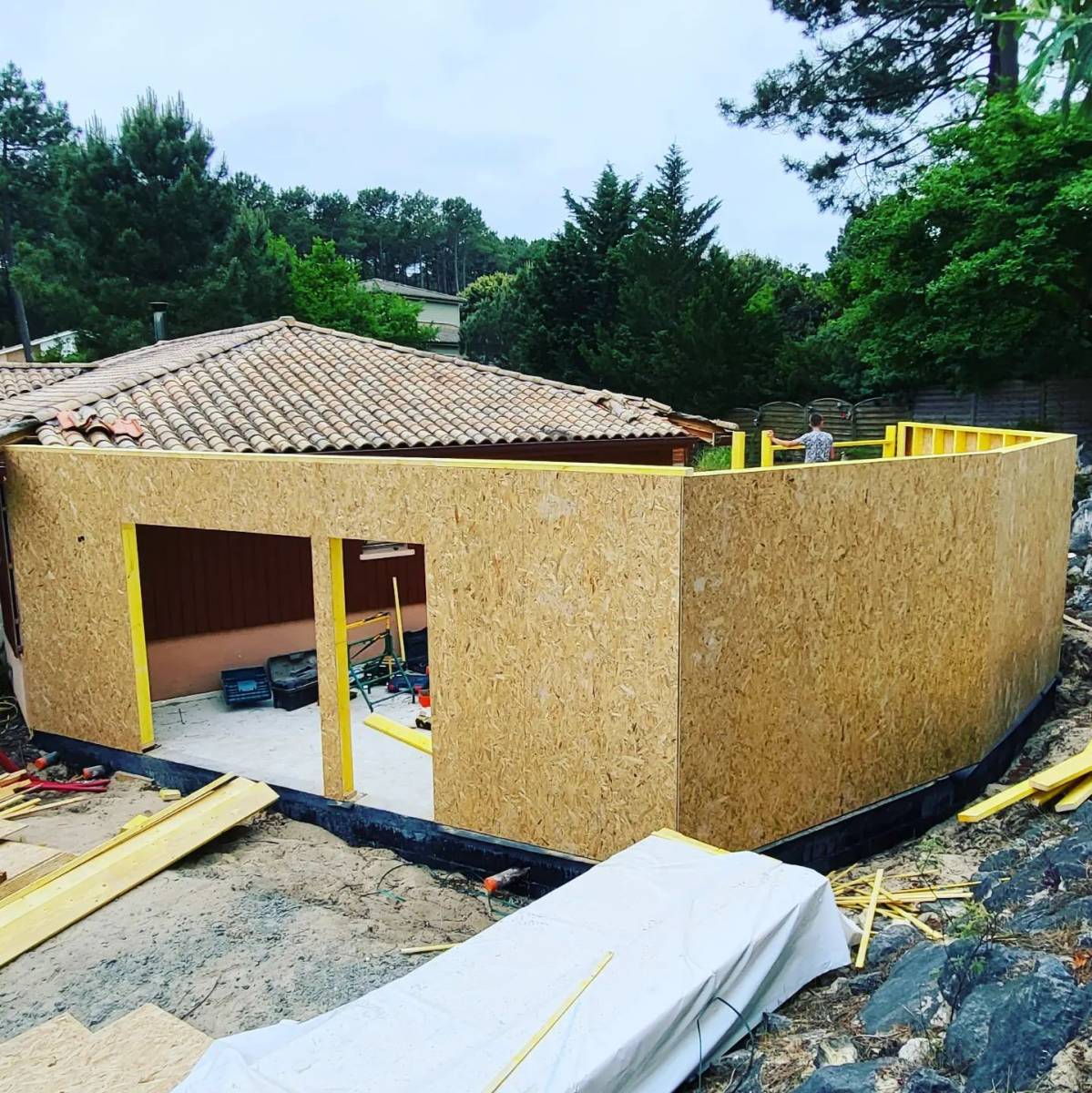 Quels sont les avantages d'une extension en ossature bois JMS Couverture Eysines 33 ?