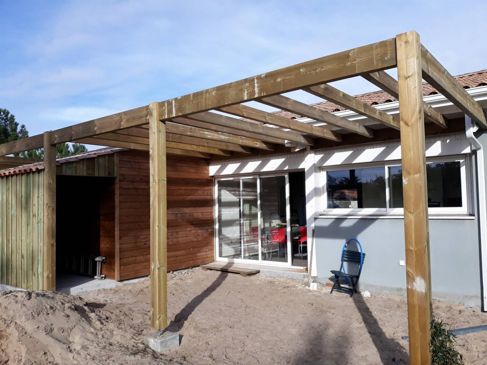 Agrandissement en ossature bois pour créer une chambre d'enfant dans le Médoc près de Lesparre 33