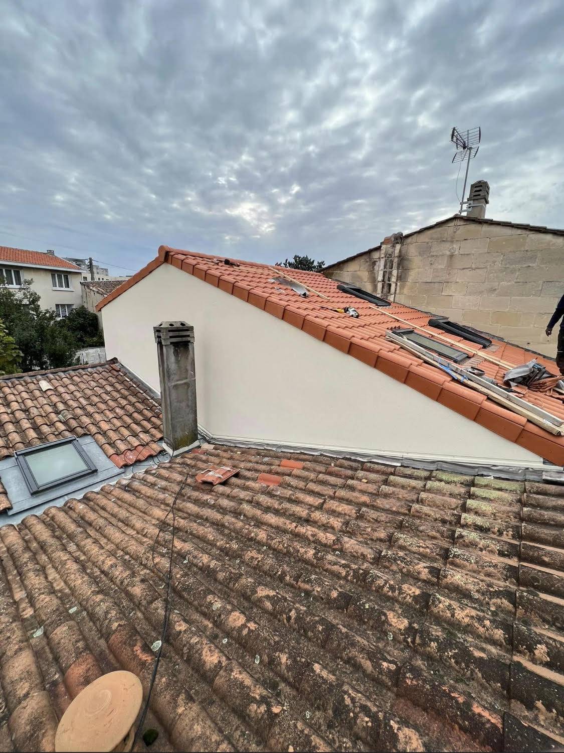 Entreprise de surélévation bois vers Listrac Médoc 33 pour agrandir une maison