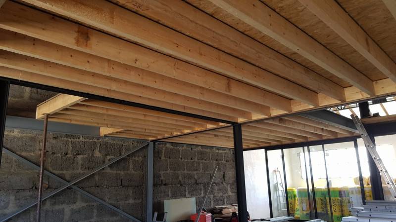 Installation d'une mezzanine en bois sur mesure sur Bordeaux proche Eysines