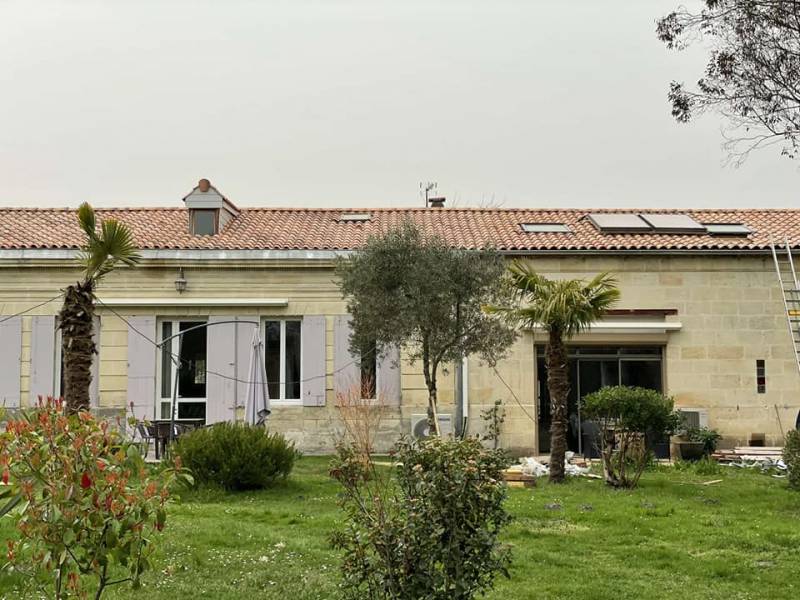 Restauration de toiture complète de 360m2 avec pose de verrière Vélux sur Saint Aubin Médoc
