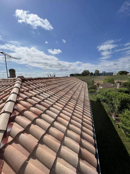 Devis rénovation de toiture complète par un charpentier couvreur dans le Médoc 33