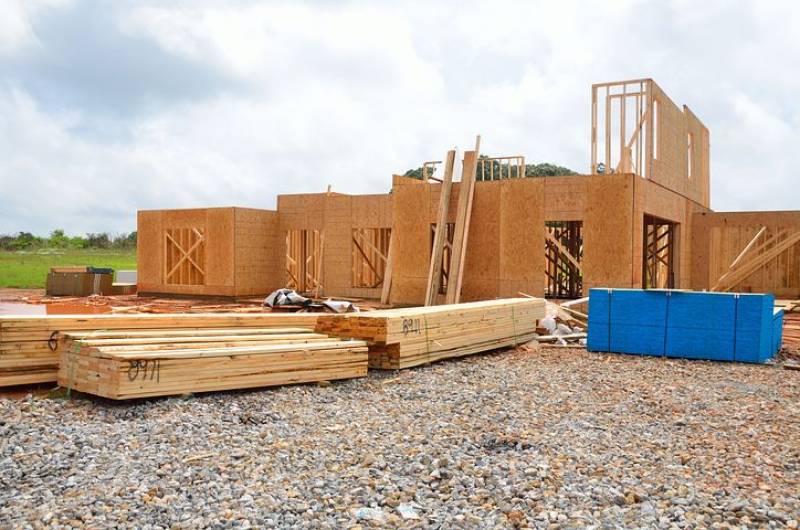 Construction d'un bureau de jardin écologique en bois en kit FACIBLOC Arsac dans le Médoc